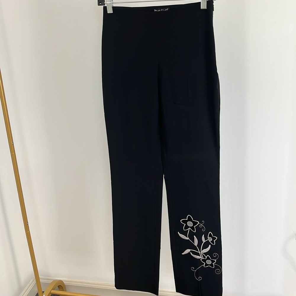 Bebe floral embroidered pants. Ankle length. Flat front & side zip. Stretch.NWT! - Picture 4 of 10